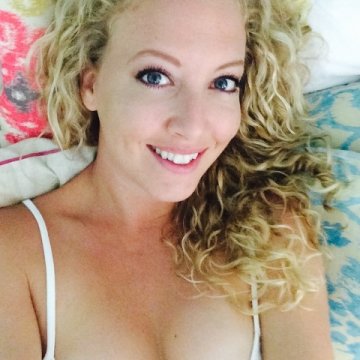LaurenGlow from Washington,United States