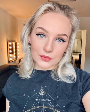 bluntbarbie95 from California,United States